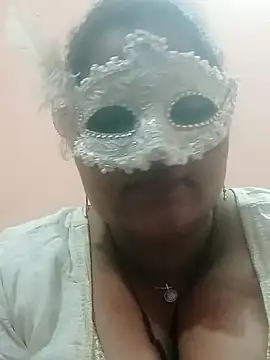 Snapshot of seemi_bhabhi chatting on February 2025 02:57:01 PM seemi bhabhi online show from February 2025 02:57:01 PM