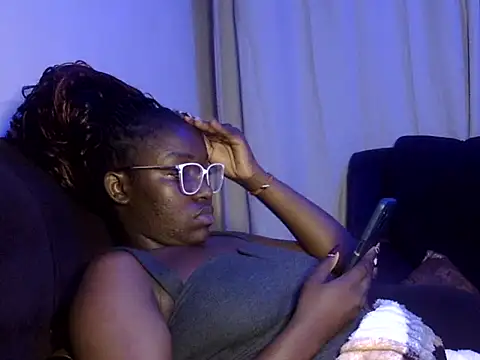 Snapshot of Chichii- chatting on January 2026 08:56:01 PM Chichii- online show from January 2026 08:56:01 PM