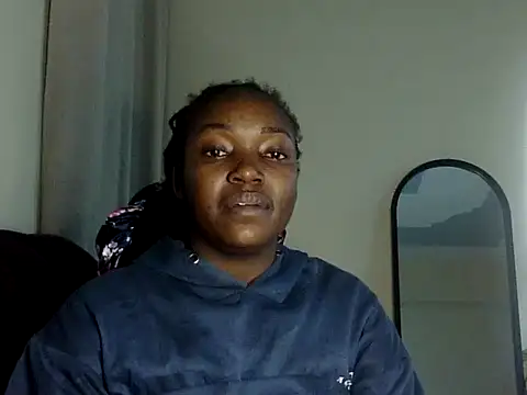 Snapshot of Chichii- chatting on April 2026 06:35:01 PM Chichii- online show from April 2026 06:35:01 PM