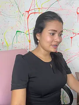 Snapshot of Rousse_blue chatting on January 2025 03:25:02 AM Rousse blue online show from January 2025 03:25:02 AM