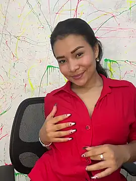 Snapshot of Rousse_blue chatting on February 2025 03:45:01 AM Rousse blue online show from February 2025 03:45:01 AM