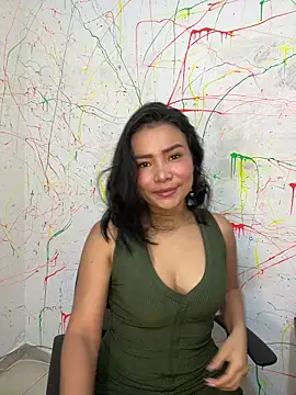 Snapshot of Rousse_blue chatting on March 2025 02:15:02 AM Rousse blue online show from March 2025 02:15:02 AM