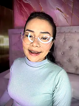 Snapshot of Rousse_blue chatting on October 2025 03:36:02 AM Rousse blue online show from October 2025 03:36:02 AM