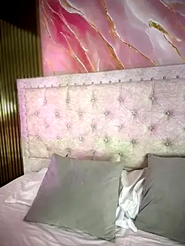 Snapshot of Rousse_blue chatting on November 2025 04:02:02 AM Rousse blue online show from November 2025 04:02:02 AM