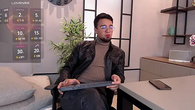 Edward max online show from February 2025 03:42:01 AM