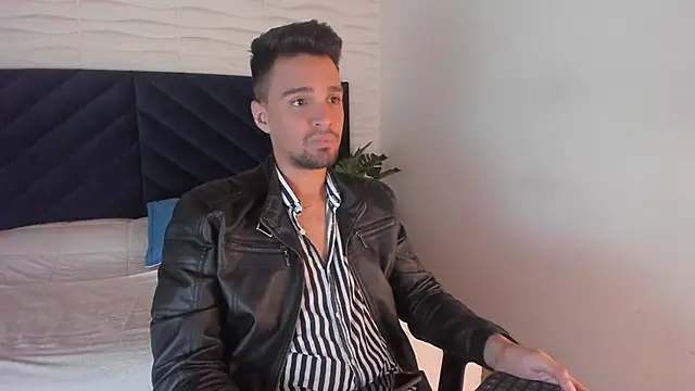 Edward max online show from February 2025 10:58:01 PM