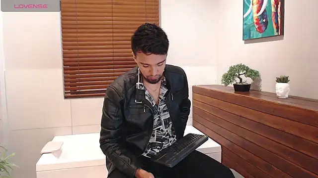 Edward max online show from March 2025 03:41:02 AM