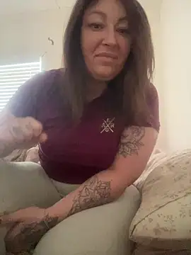 Niniix online show from February 2026 06:17:01 PM