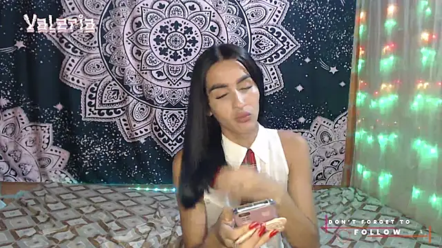 liissa 0 online show from December 2025 04:09:01 AM