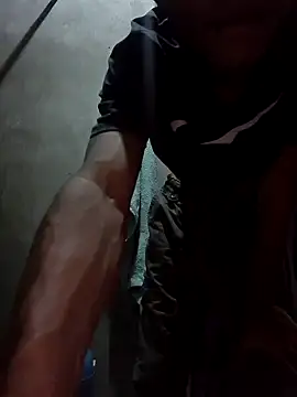 Reynold2608 online show from September 2025 12:32:02 AM