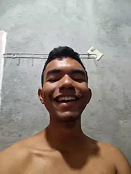 Snapshot of Reynold2608 chatting on May 2026 11:48:01 AM Reynold2608 online show from May 2026 11:48:01 AM