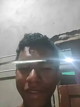 Reynold2608 online show from July 2026 01:27:01 AM