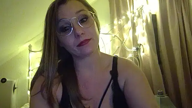 Snapshot of DevilsAngel13 chatting on December 2024 11:17:02 PM DevilsAngel13 online show from December 2024 11:17:02 PM