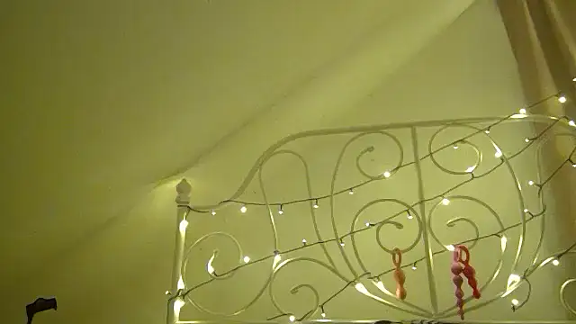 Snapshot of DevilsAngel13 chatting on December 2024 10:07:02 PM DevilsAngel13 online show from December 2024 10:07:02 PM