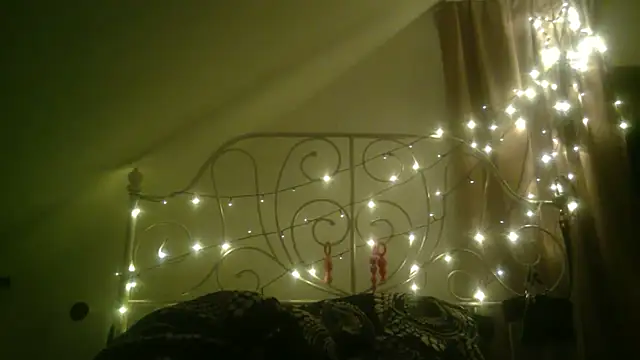 Snapshot of DevilsAngel13 chatting on December 2024 04:29:02 AM DevilsAngel13 online show from December 2024 04:29:02 AM