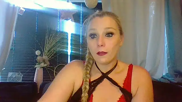 Snapshot of DevilsAngel13 chatting on September 2025 03:04:01 PM DevilsAngel13 online show from September 2025 03:04:01 PM