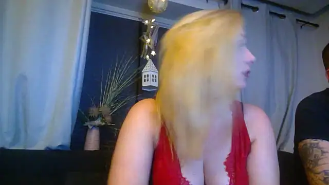 DevilsAngel13 online show from November 2025 11:25:01 PM