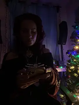 Snapshot of Nina-Chick777 chatting on December 2024 07:40:02 AM Nina-Chick777 online show from December 2024 07:40:02 AM