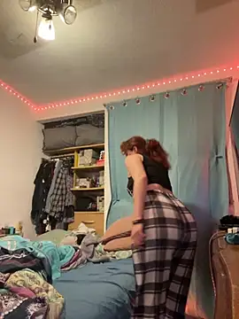 Snapshot of Nina-Chick777 chatting on October 2025 06:02:02 AM Nina-Chick777 online show from October 2025 06:02:02 AM