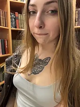 Sunny   Bunny online show from May 2026 02:33:01 PM