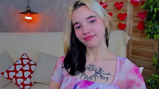 Snapshot of as1an_girlfriend chatting on February 2025 06:40:01 AM as1an girlfriend online show from February 2025 06:40:01 AM