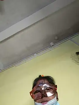 Snapshot of tinabhabhi chatting on February 2025 11:45:02 AM tinabhabhi online show from February 2025 11:45:02 AM