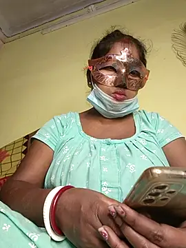 Snapshot of tinabhabhi chatting on March 2025 10:28:02 AM tinabhabhi online show from March 2025 10:28:02 AM