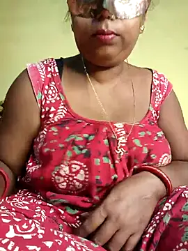 Snapshot of tinabhabhi chatting on October 2025 11:21:01 AM tinabhabhi online show from October 2025 11:21:01 AM