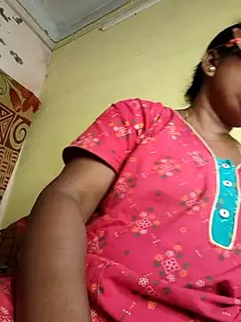 Snapshot of tinabhabhi chatting on October 2025 09:21:02 AM tinabhabhi online show from October 2025 09:21:02 AM