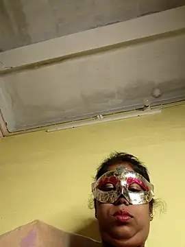 Snapshot of tinabhabhi chatting on November 2025 10:12:02 AM tinabhabhi online show from November 2025 10:12:02 AM