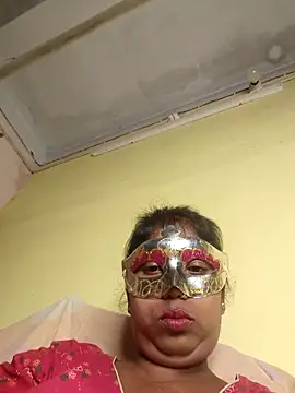 Snapshot of tinabhabhi chatting on December 2025 10:35:01 AM tinabhabhi online show from December 2025 10:35:01 AM