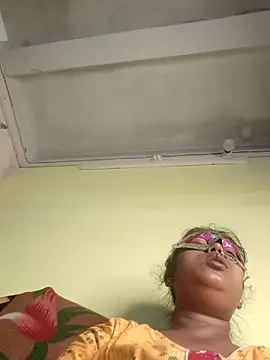 Snapshot of tinabhabhi chatting on February 2026 06:36:02 PM tinabhabhi online show from February 2026 06:36:02 PM