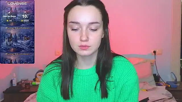 Snapshot of Wild_Sophie_ chatting on January 2025 07:20:02 PM Wild Sophie online show from January 2025 07:20:02 PM