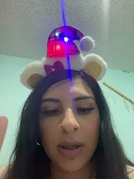 Snapshot of Hilary_pinkk chatting on December 2024 07:03:02 AM Hilary pinkk online show from December 2024 07:03:02 AM