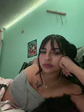 Snapshot of Hilary_pinkk chatting on December 2024 05:11:02 AM Hilary pinkk online show from December 2024 05:11:02 AM