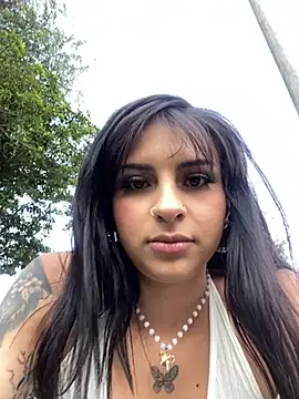 Snapshot of Hilary_pinkk chatting on January 2025 10:24:01 PM Hilary pinkk online show from January 2025 10:24:01 PM