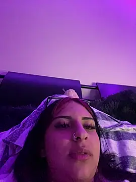 Snapshot of Hilary_pinkk chatting on February 2025 06:44:01 AM Hilary pinkk online show from February 2025 06:44:01 AM