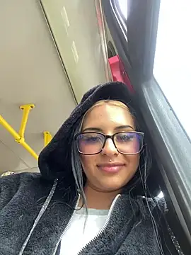 Snapshot of Hilary_pinkk chatting on March 2025 06:18:01 PM Hilary pinkk online show from March 2025 06:18:01 PM