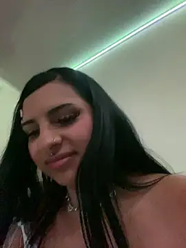 Snapshot of Hilary_pinkk chatting on March 2025 01:14:02 AM Hilary pinkk online show from March 2025 01:14:02 AM