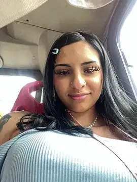 Snapshot of Hilary_pinkk chatting on March 2025 05:18:01 PM Hilary pinkk online show from March 2025 05:18:01 PM