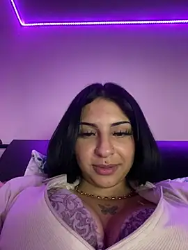 Snapshot of Hilary_pinkk chatting on March 2025 06:47:01 AM Hilary pinkk online show from March 2025 06:47:01 AM