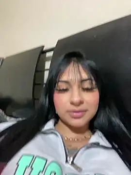 Snapshot of Hilary_pinkk chatting on March 2025 02:15:01 AM Hilary pinkk online show from March 2025 02:15:01 AM