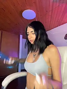 Snapshot of Hilary_pinkk chatting on September 2025 10:24:01 PM Hilary pinkk online show from September 2025 10:24:01 PM