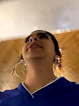 Snapshot of Hilary_pinkk chatting on November 2025 01:16:01 AM Hilary pinkk online show from November 2025 01:16:01 AM