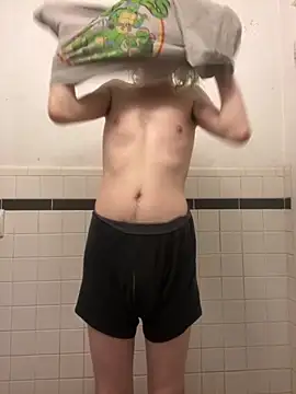 tallnerdyguy online show from November 2025 10:09:02 PM