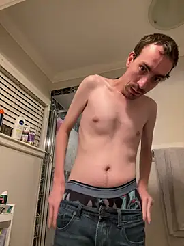 tallnerdyguy online show from July 2026 04:32:01 AM