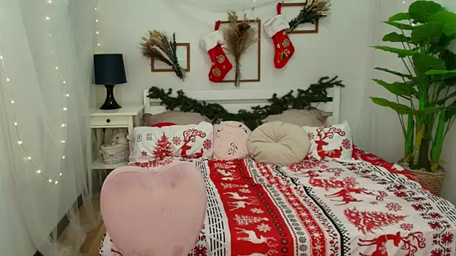 margeriTirell online show from December 2024 02:28:01 AM