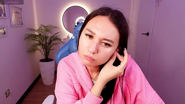 Snapshot of margeriTirell chatting on July 2026 03:22:02 AM margeriTirell online show from July 2026 03:22:02 AM