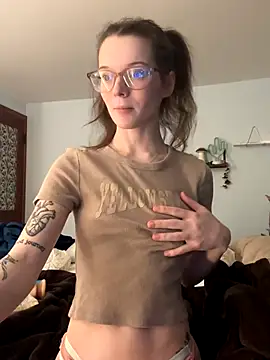 Snapshot of dreamteemergirl chatting on November 2025 10:53:02 PM dreamteemergirl online show from November 2025 10:53:02 PM