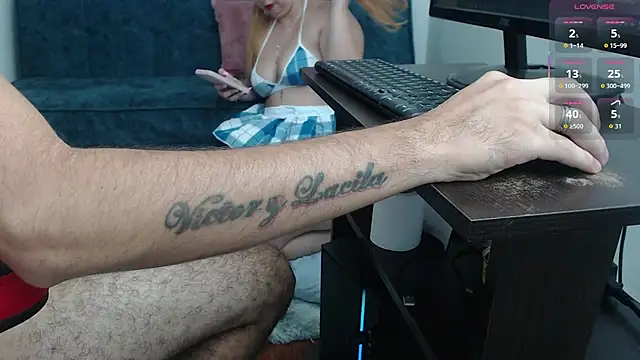 sophia frank online show from October 2025 01:17:02 PM